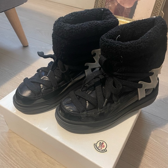 Moncler Snow boots - Picture 1 of 8